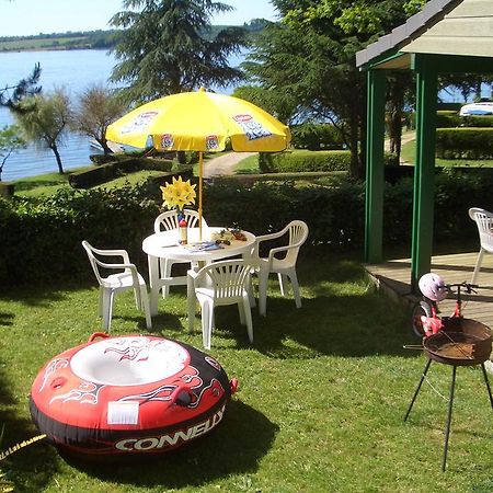 Beau-Rivage Du Lac De Pareloup Salles-Curan Ngoại thất bức ảnh